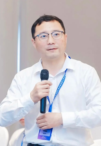 李涛涛